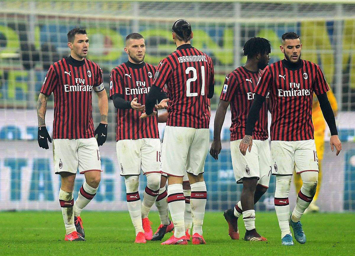 赫内斯支持废除50+1，拜仁球迷拉横幅反对：这是不可想象的（赫内斯力挺取消50+1，拜仁球迷举横幅抗议：难以想象）