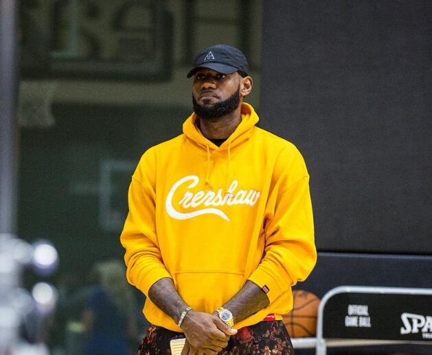 英超：曼城主场3-1击败布莱顿（英超：曼城坐镇主场3-1力克布莱顿）