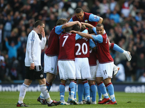 5场丢8分！阿森纳也要羡慕，拜仁对手仍高居第二，英超太难了（近5轮丢掉8分！拜仁劲敌依旧高居次席，连阿森纳都眼红，英超真难踢）