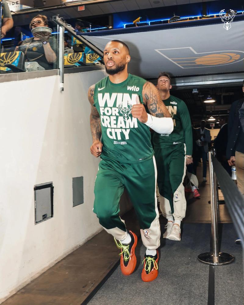 意甲积分榜：米兰1球净胜球优势领先那不勒斯居首（意甲积分榜：米兰以1球净胜优势力压那不勒斯领跑）