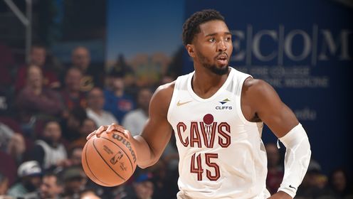 皇马主场0比2塞尔塔，心态失衡红牌左右赛果，三大进攻利器哑火（皇马主场0-2负塞尔塔：心态失衡引发红牌，三大进攻点集体哑火）