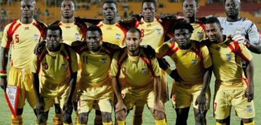 众名宿挺梅努：自家天才不受待见，要在别队曼联又会天价求购（多位名宿力挺梅努：曼联自家天才遭冷落，若在他队红魔必砸天价求购）