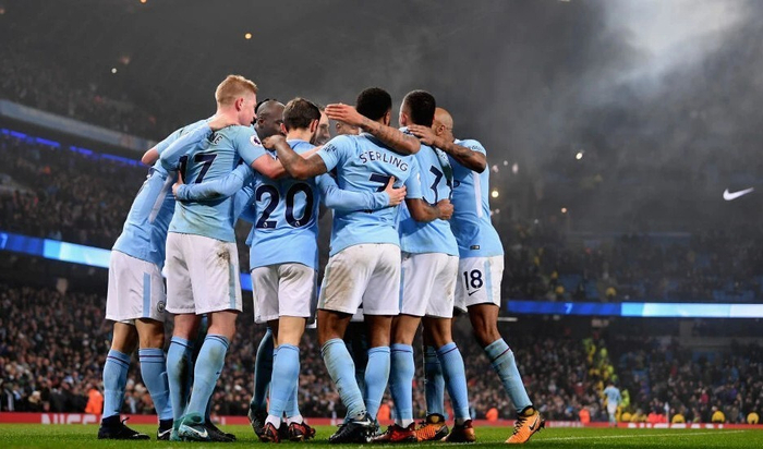 意甲第15轮观赛指南：佛罗伦萨继续力争首胜，罗马科莫强强对决（意甲第15轮前瞻：佛罗伦萨仍冲首胜，罗马与科莫上演强强对话）